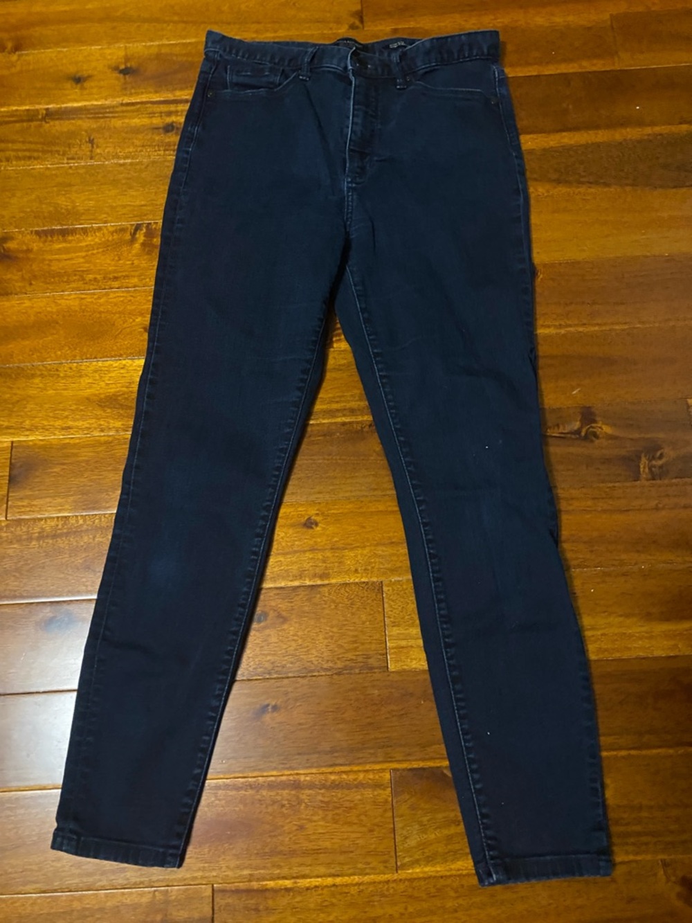 Women’s Size 30 Banana Republic Premium Denim Dark Navy High Rise Skinny Jeans